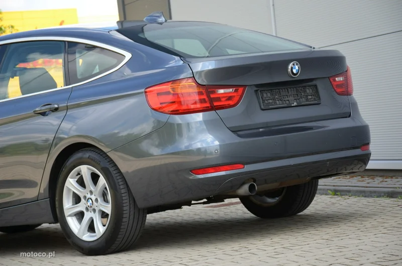 BMW Seria 3 F30 3GT 8