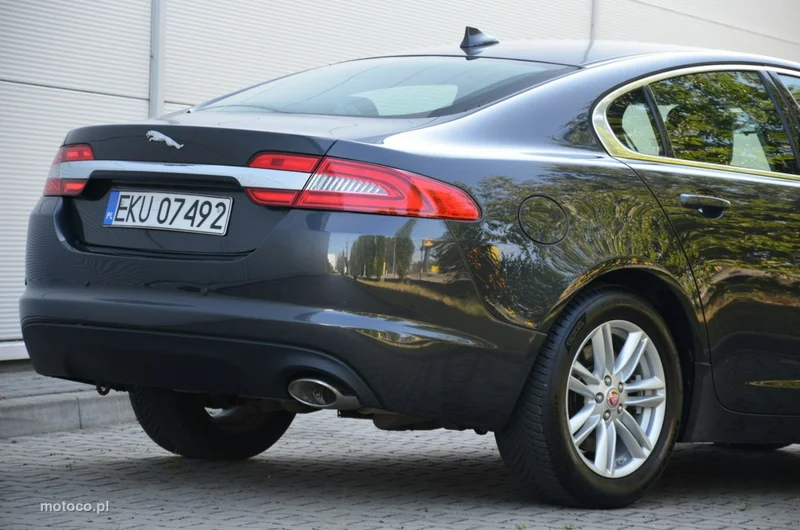 Jaguar XF 12