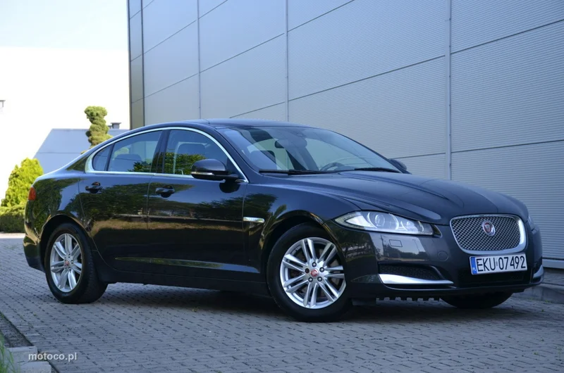 Jaguar XF 15