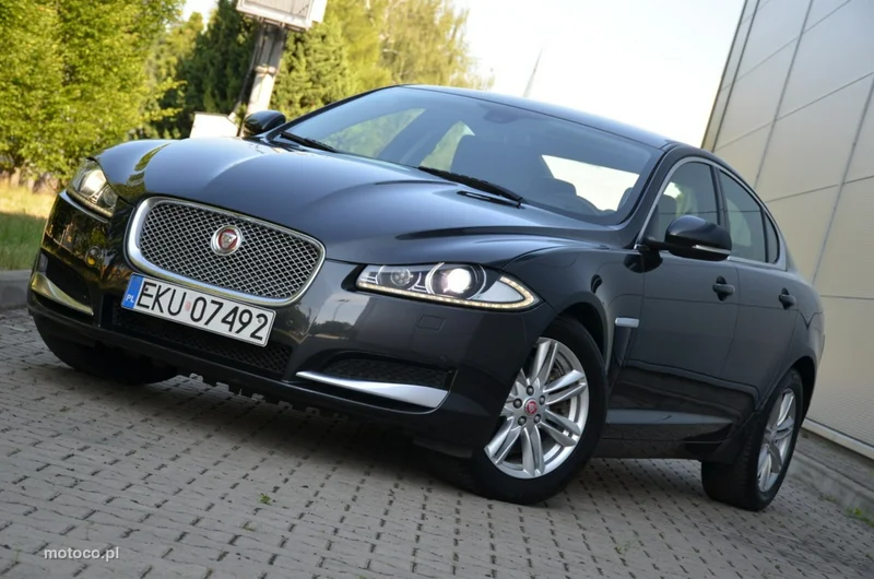 Jaguar XF 18