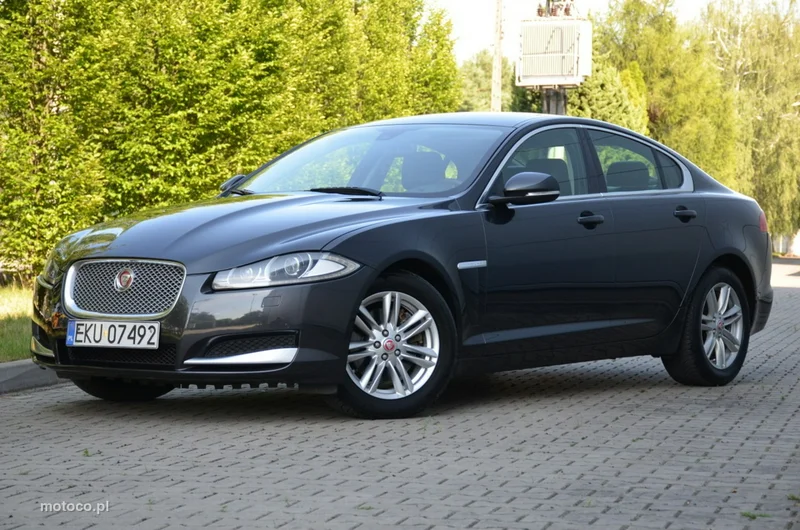 Jaguar XF 3