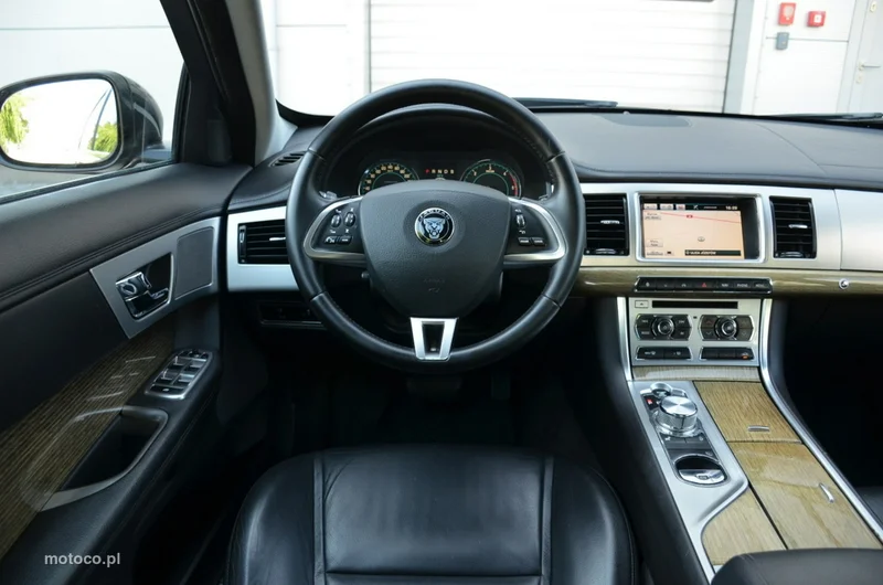 Jaguar XF 26