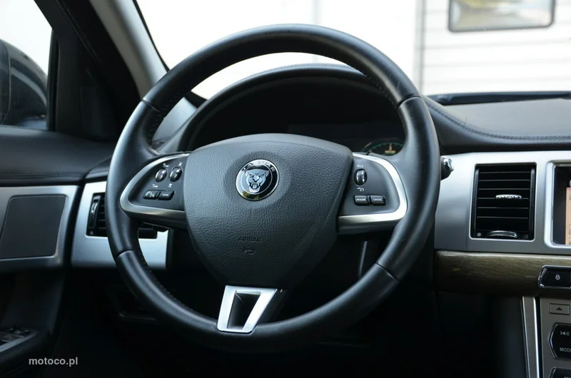 Jaguar XF 29