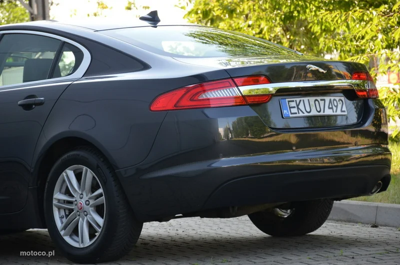 Jaguar XF 7