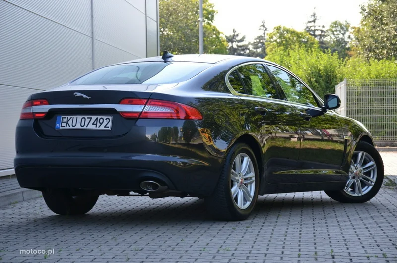 Jaguar XF 10