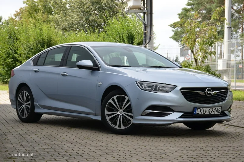 Opel Insignia B 14