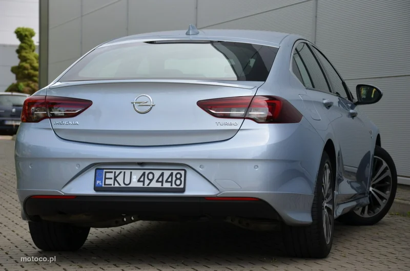 Opel Insignia B 9