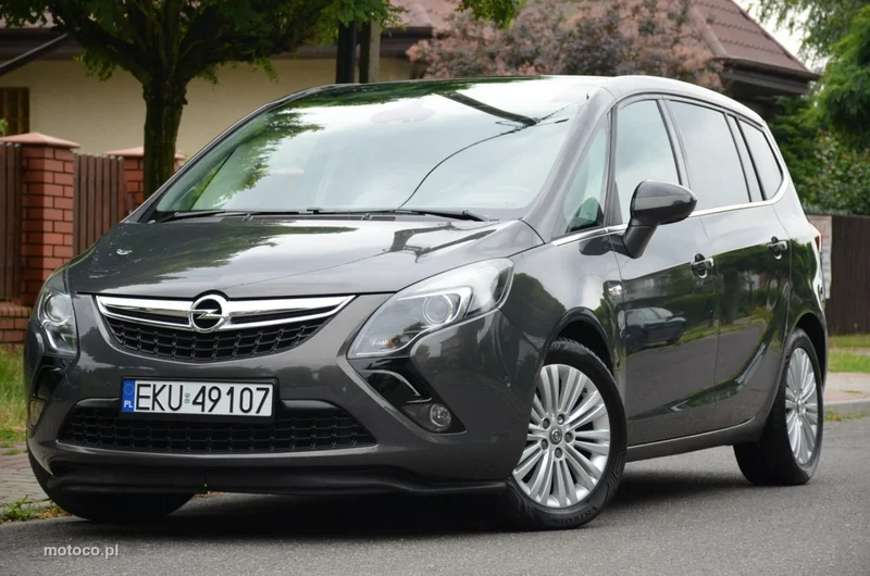 Opel Zafira C Tourer 2
