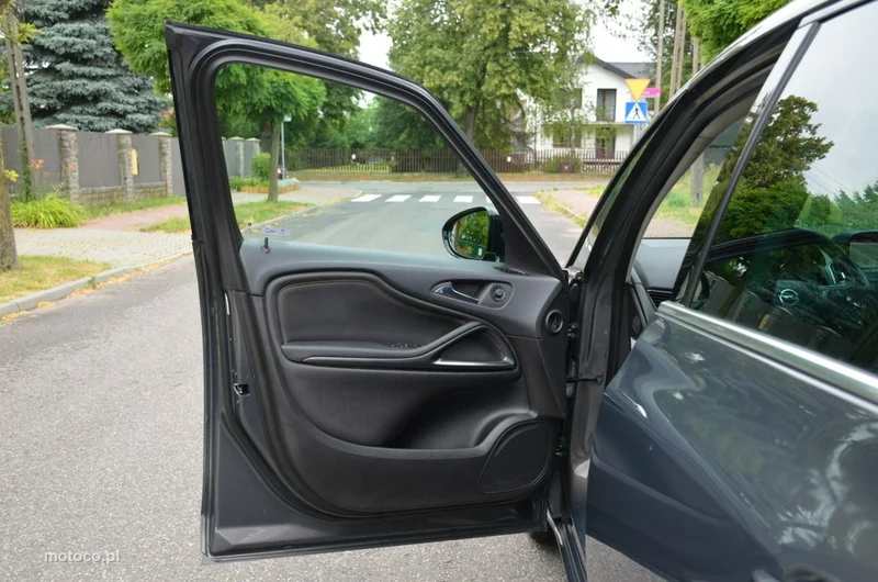 Opel Zafira C Tourer 18