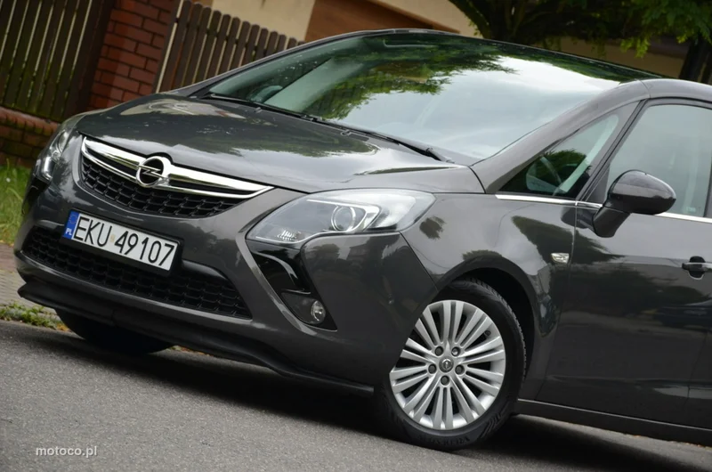 Opel Zafira C Tourer 4