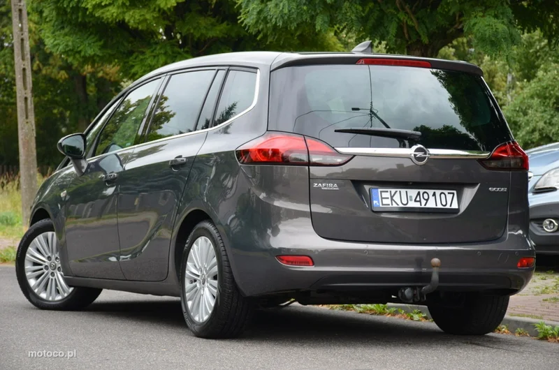 Opel Zafira C Tourer 6