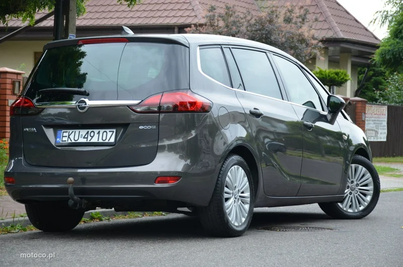 Opel Zafira C Tourer 10