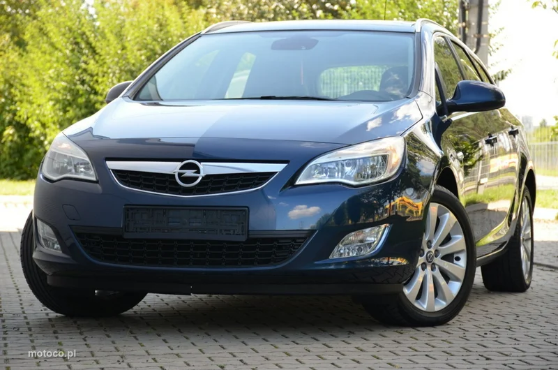 Opel Astra J