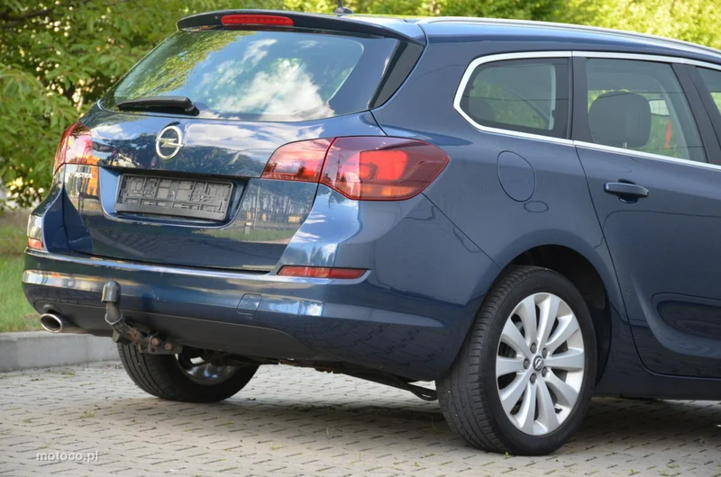 Opel Astra J 13