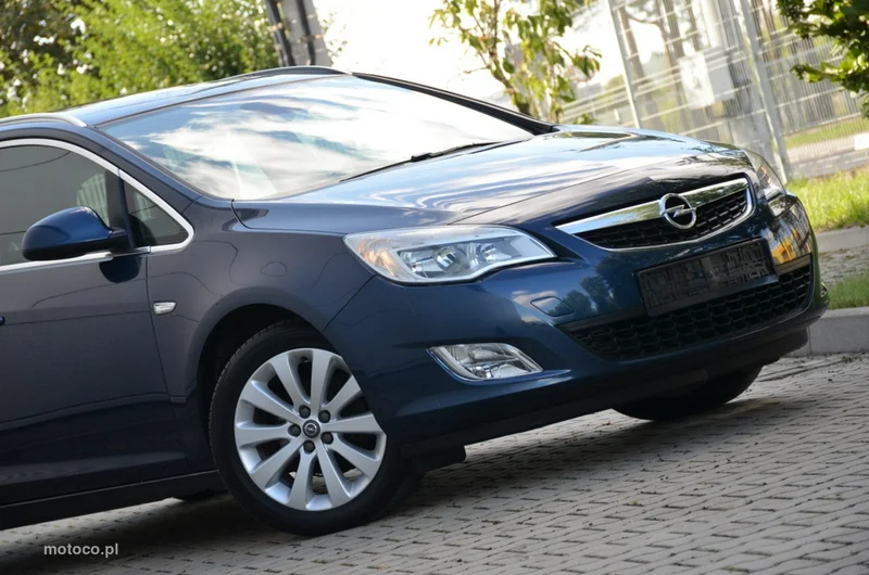 Opel Astra J 17