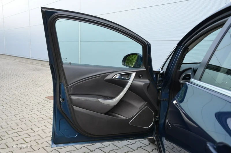 Opel Astra J 20