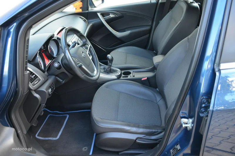 Opel Astra J 22