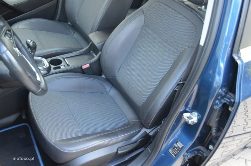 Opel Astra J 25