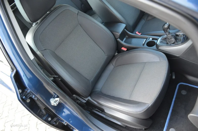 Opel Astra J 27