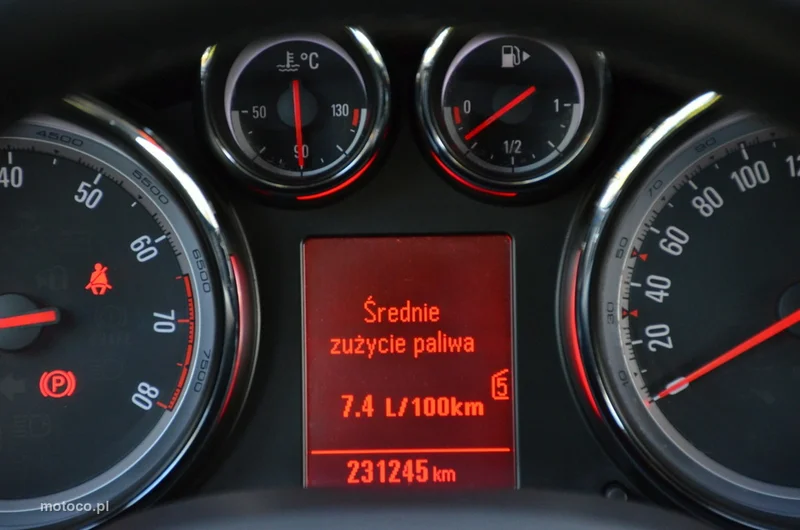 Opel Astra J 35