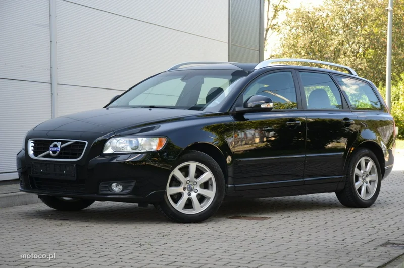 Volvo V50 3