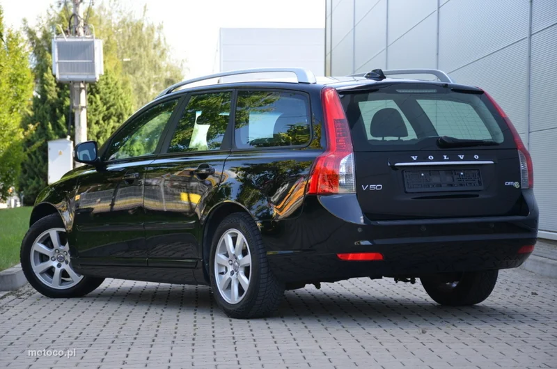 Volvo V50 6