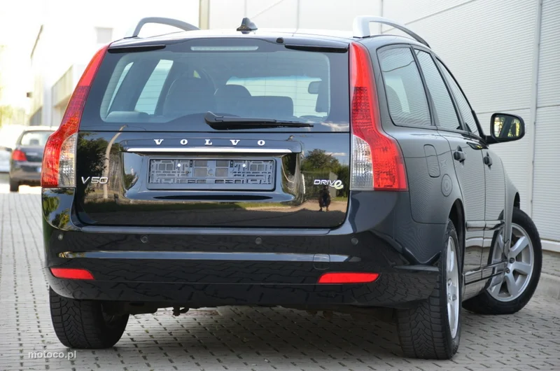 Volvo V50 9