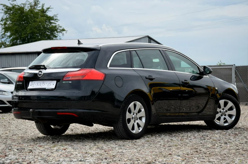 Opel Insignia A 11