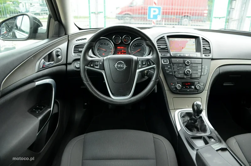 Opel Insignia A 23
