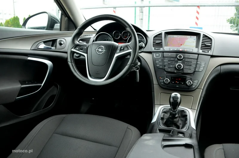 Opel Insignia A 25