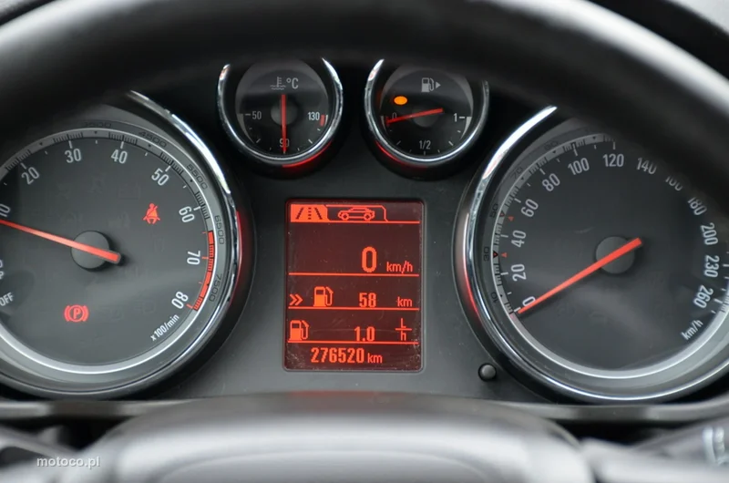 Opel Insignia A 30