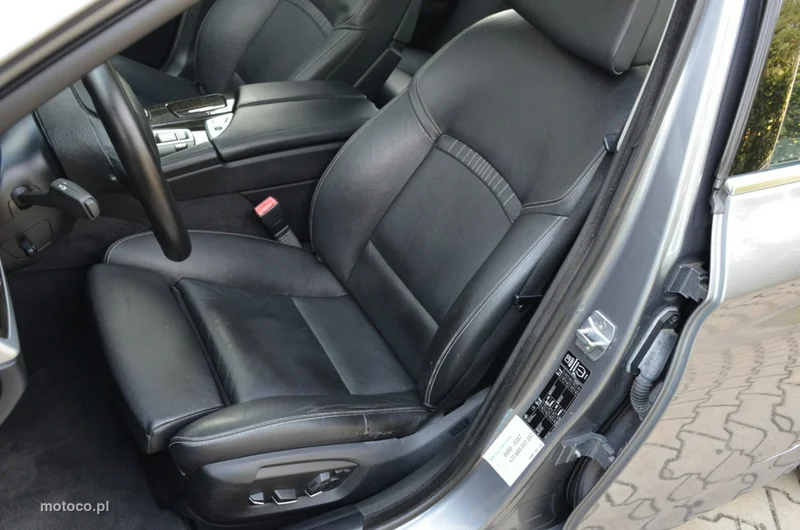 BMW Seria 5 F10 528 27