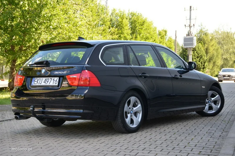 BMW Seria 3 E90 320 11