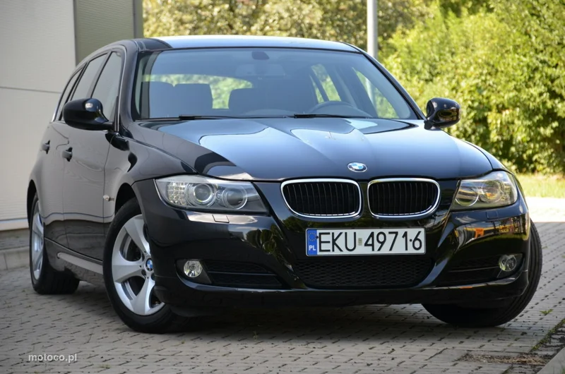 BMW Seria 3 E90 320 13