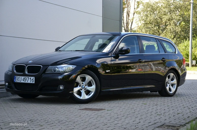 BMW Seria 3 E90 320 3