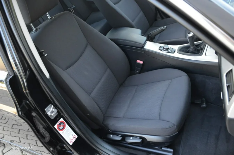 BMW Seria 3 E90 320 27