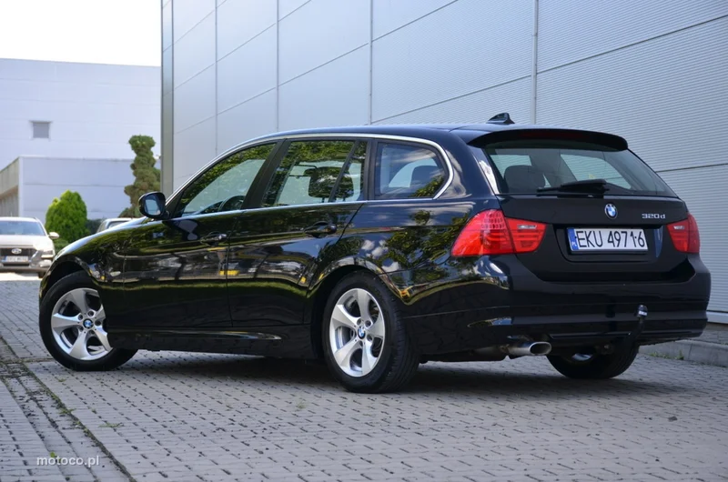 BMW Seria 3 E90 320 7