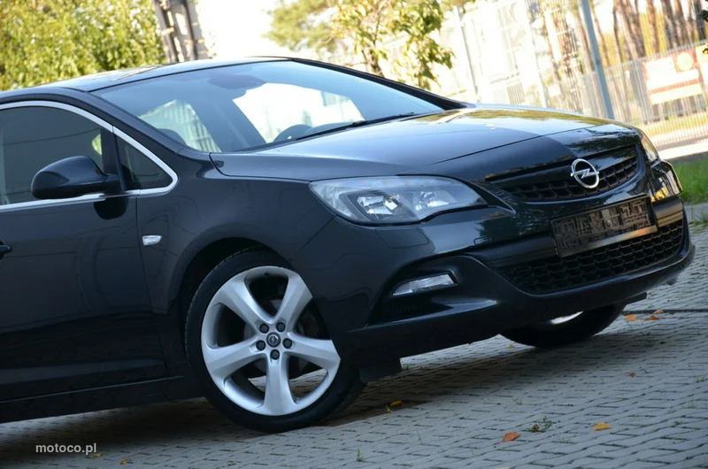 Opel Astra J 16
