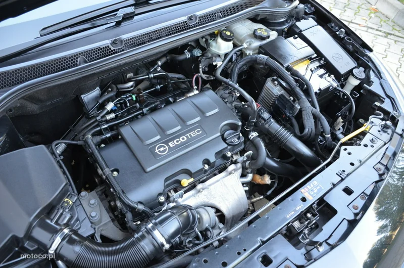 Opel Astra J 17