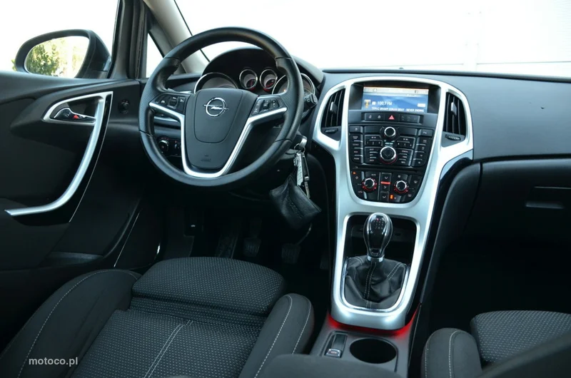 Opel Astra J 27