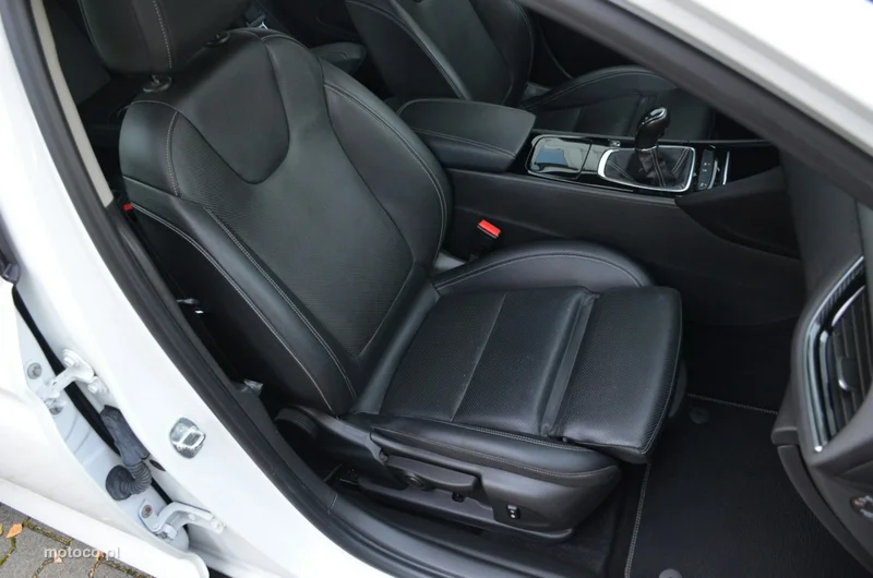 Opel Insignia B 26
