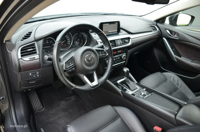 Mazda 6 25