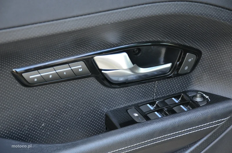 Land Rover Range Rover Evoque 21