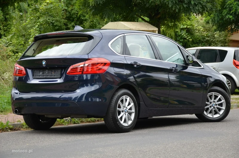 BMW Seria 2 F45 218 12