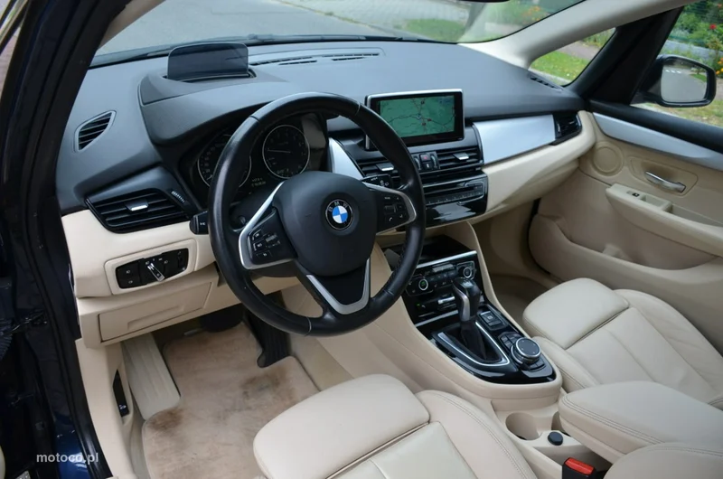 BMW Seria 2 F45 218 23