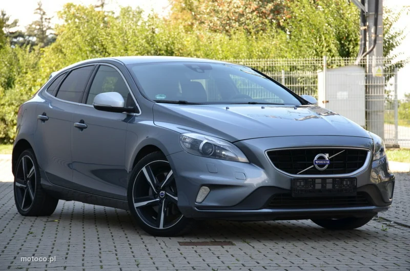 Volvo V40 14