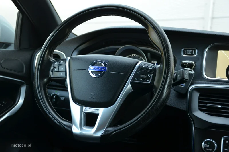 Volvo V40 29