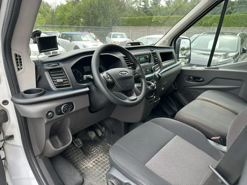 Ford Transit 5