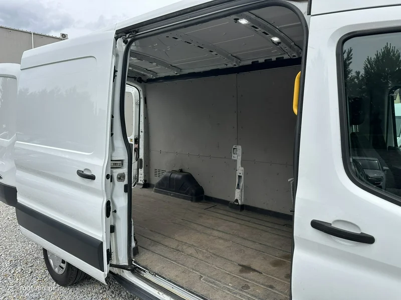 Ford Transit 10