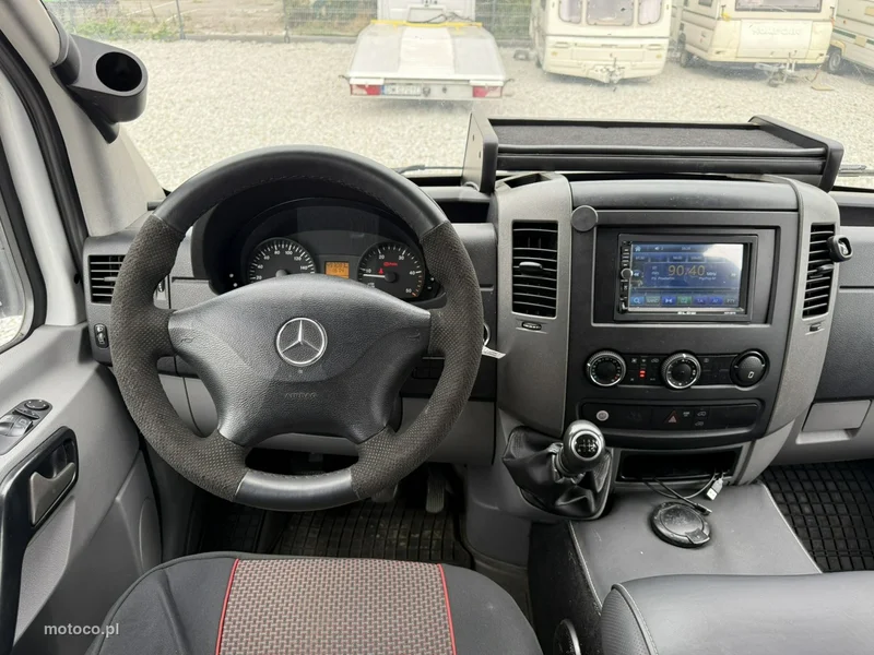 Mercedes-Benz Sprinter 5